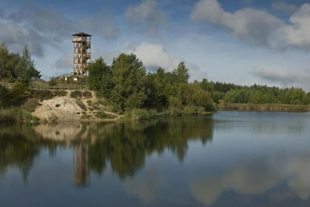 Bialy Domek W Puszczykowie Villa Пущиково Екстериор снимка